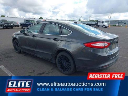 Used 2016 Ford Fusion SE w/ Equipment Group 202A FWD image 6