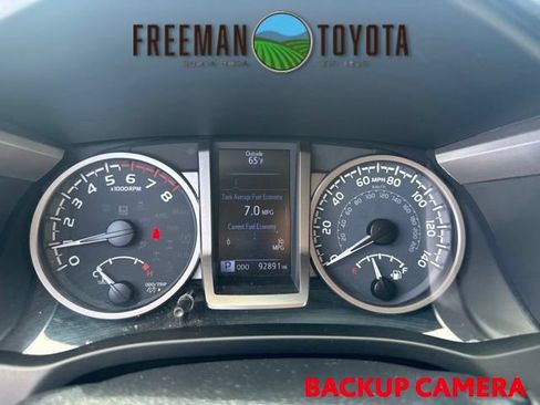 Used 2020 Toyota Tacoma SR5 RWD image 8