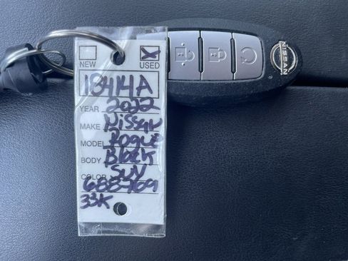 Certified 2022 Nissan Rogue SV image 18