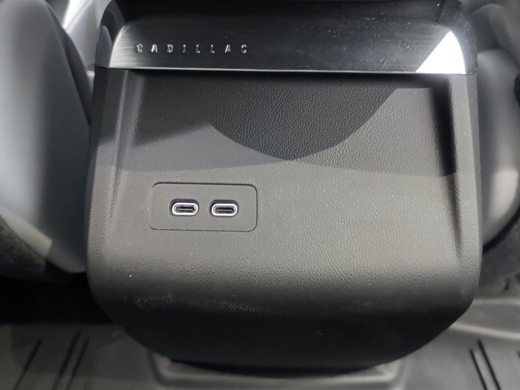 Used 2024 Cadillac Lyriq Luxury w/ LPO, Floor Liner Package AWD/4WD image 33