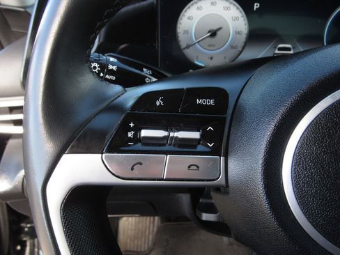 Used 2023 Hyundai Elantra Limited w/ Cargo Package image 24