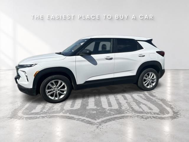 Used 2026 Chevrolet TrailBlazer LS w/ LS Convenience Package FWD image 3