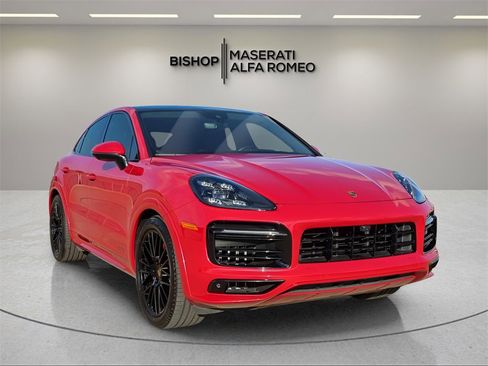 Used 2023 Porsche Cayenne GTS image 1