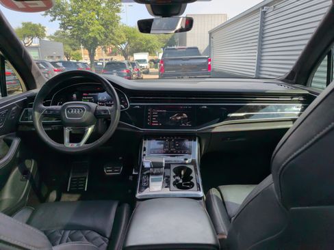 Used 2021 Audi SQ7 Prestige AWD/4WD image 29