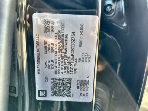 New 2025 Chevrolet Colorado Z71 w/ Midnight Edition image 30