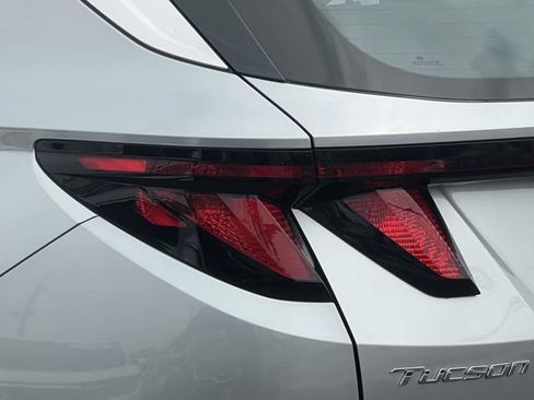 Certified 2024 Hyundai Tucson SE AWD/4WD image 9