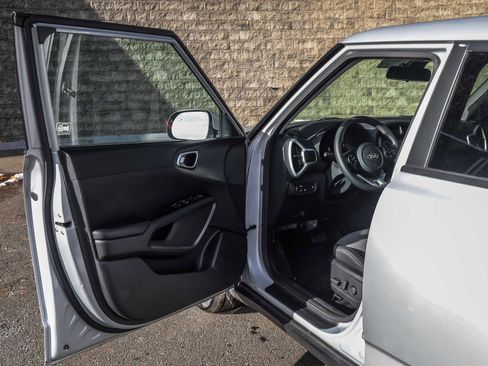 Used 2021 Kia Soul S image 23