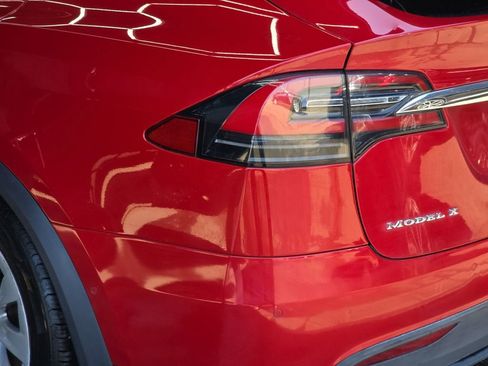 Used 2016 Tesla Model X Performance AWD/4WD image 31