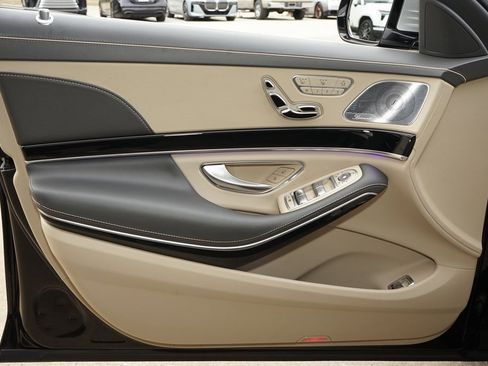 Used 2018 Mercedes-Benz Maybach S 560 4MATIC image 22