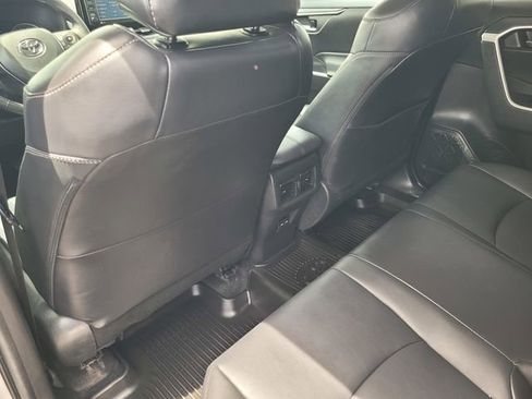 Used 2022 Toyota RAV4 XLE Premium FWD image 14