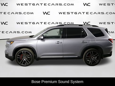 Used 2025 Honda Pilot Touring image 5