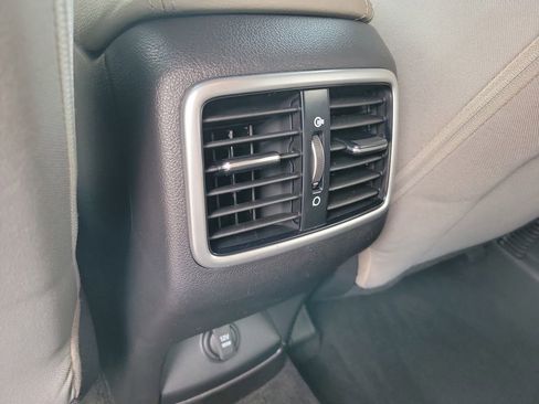 Used 2022 Kia Sportage LX FWD image 16