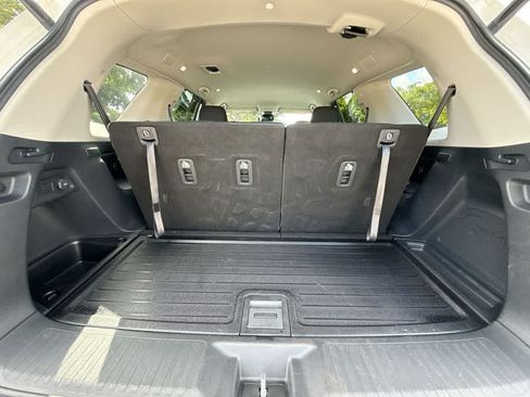Used 2025 Honda Pilot EX-L image 25