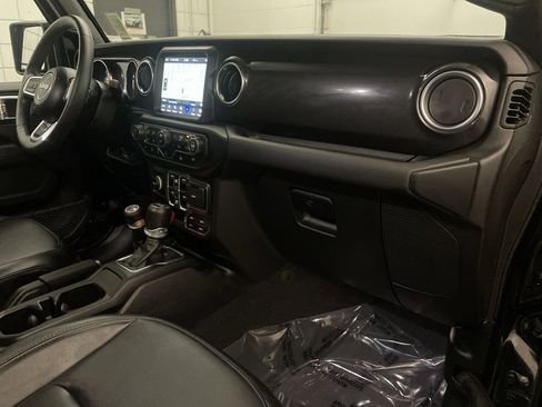Used 2023 Jeep Wrangler Altitude image 22