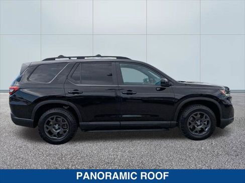 Used 2024 Honda Pilot TrailSport image 6