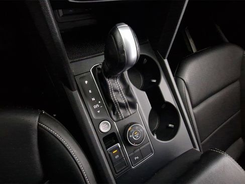 Used 2021 Volkswagen Atlas SE w/ Panoramic Sunroof Package image 18