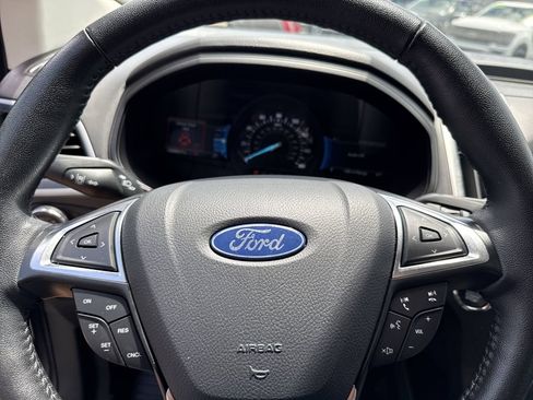 Used 2024 Ford Edge SEL AWD/4WD image 23