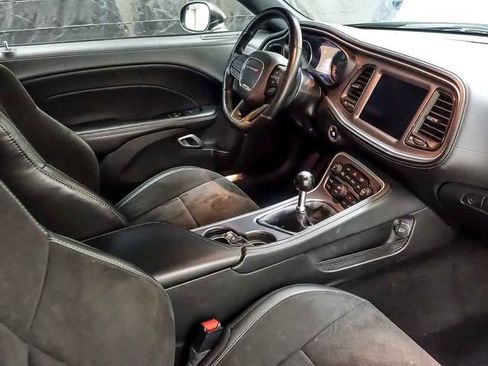 Used 2022 Dodge Challenger R/T Scat Pack RWD image 21