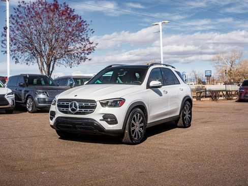 Used 2024 Mercedes-Benz GLE 350 4MATIC image 3