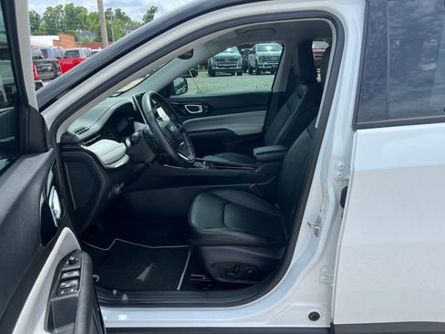 Used 2022 Jeep Compass Limited AWD/4WD image 13