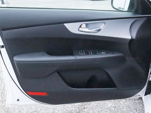 Used 2024 Kia Forte LXS image 13