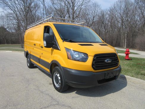 Used 2017 Ford Transit 250 130 Low Roof image 22