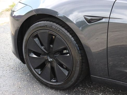 Used 2024 Tesla Model 3 Standard Range RWD image 13