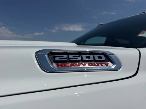 Used 2024 RAM 2500 Big Horn AWD/4WD image 12