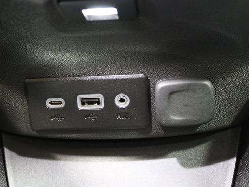 Used 2023 Chevrolet Malibu LT image 40