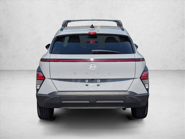 Used 2025 Hyundai Kona SEL FWD image 5