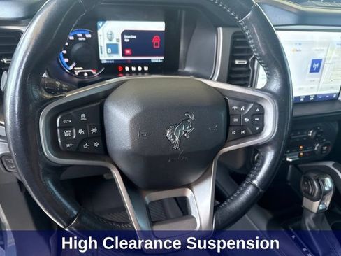Used 2021 Ford Bronco Outer Banks w/ Sasquatch Package AWD/4WD image 14