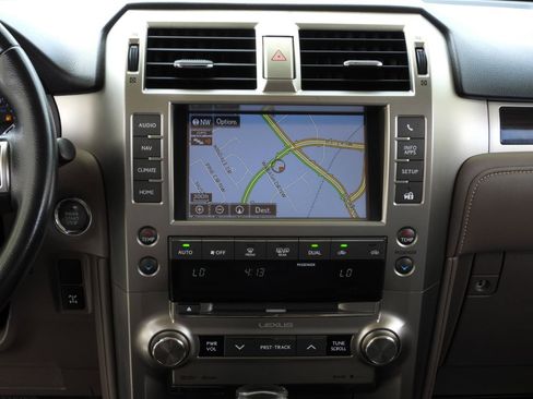 Used 2017 Lexus GX 460 w/ Navigation Package AWD/4WD image 49
