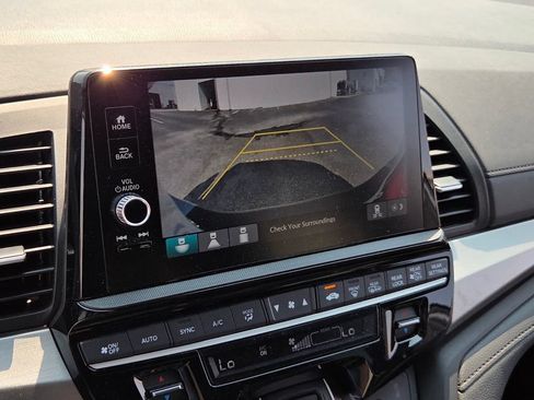 Used 2025 Honda Odyssey Sport-L image 22