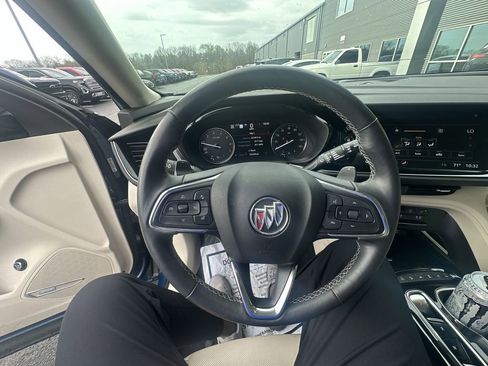 Used 2023 Buick Envision Avenir AWD/4WD image 20