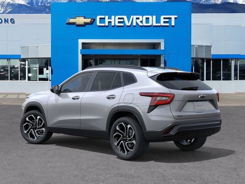 New 2026 Chevrolet Trax RS image 3