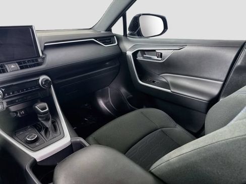 Certified 2025 Toyota RAV4 SE AWD/4WD image 23