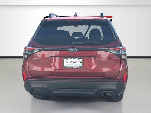 Used 2025 Subaru Forester Premium AWD/4WD image 6