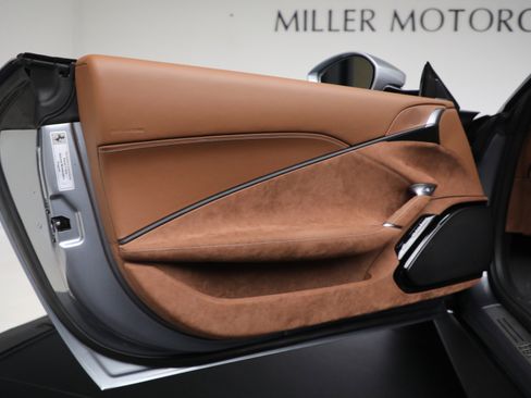 Certified 2025 Ferrari Roma image 22