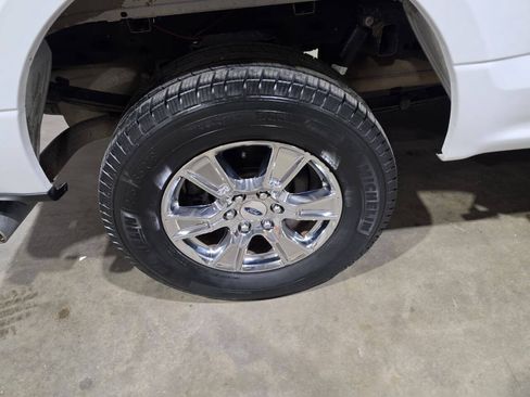 Used 2015 Ford F150 XLT w/ Equipment Group 302A Luxury AWD/4WD image 23