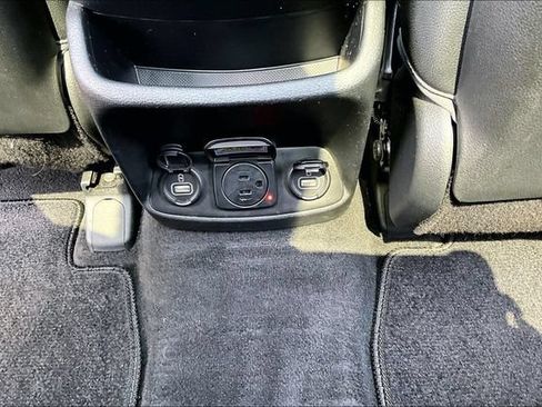 Used 2020 Hyundai Santa Fe Limited FWD image 10