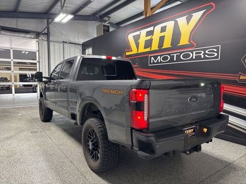 Used 2023 Ford F250 Lariat w/ Lariat Ultimate Package AWD/4WD image 15