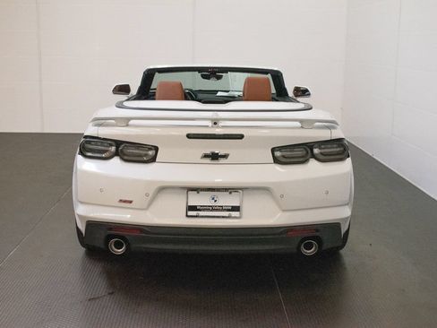 Used 2021 Chevrolet Camaro SS RWD image 5