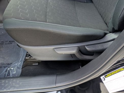 Used 2023 Nissan Kicks SV image 22