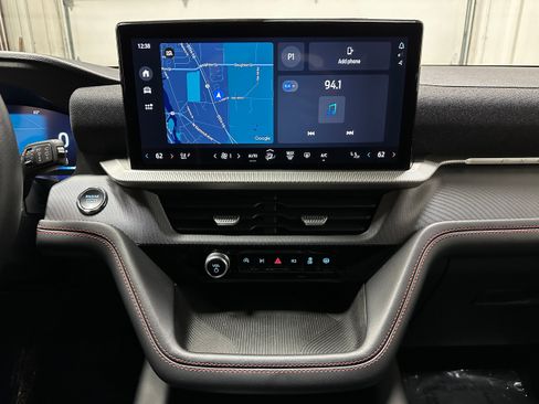 Certified 2025 Ford Explorer ST-Line image 19