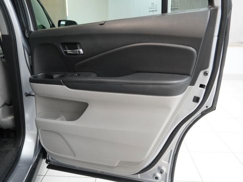 Used 2019 Honda Pilot EX-L image 32