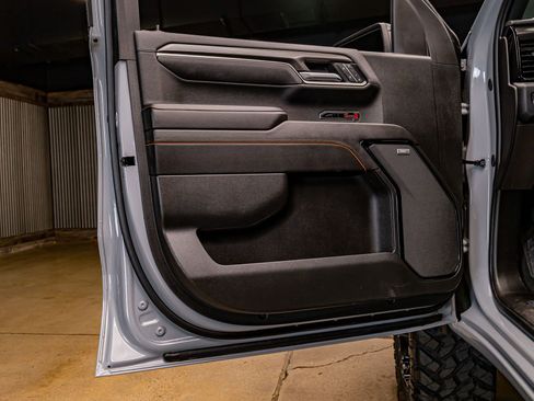 Used 2024 GMC Sierra 1500 AT4 w/ Technology Package image 33