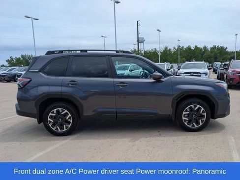 Used 2026 Subaru Forester Premium AWD/4WD image 2