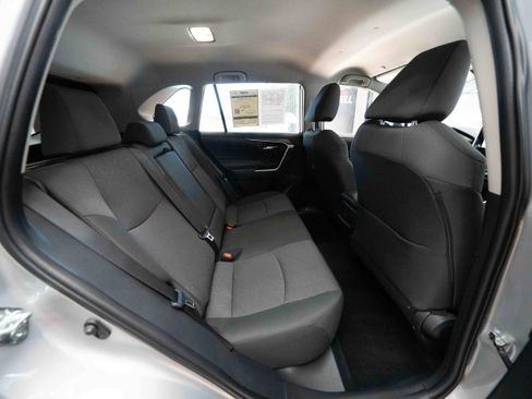 Used 2025 Toyota RAV4 XLE image 25