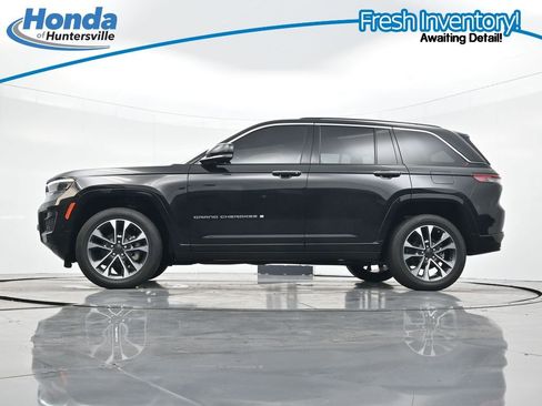 Used 2023 Jeep Grand Cherokee Overland AWD/4WD image 40
