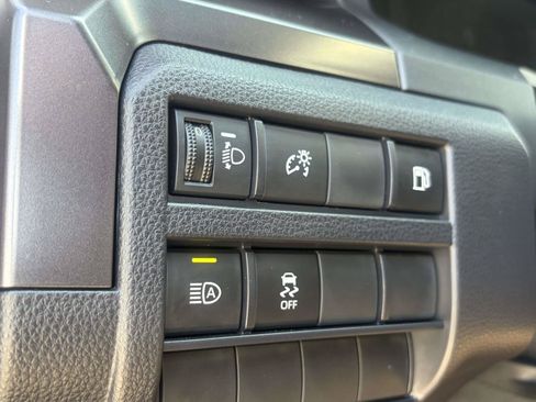 Used 2025 Toyota 4Runner SR5 RWD image 17